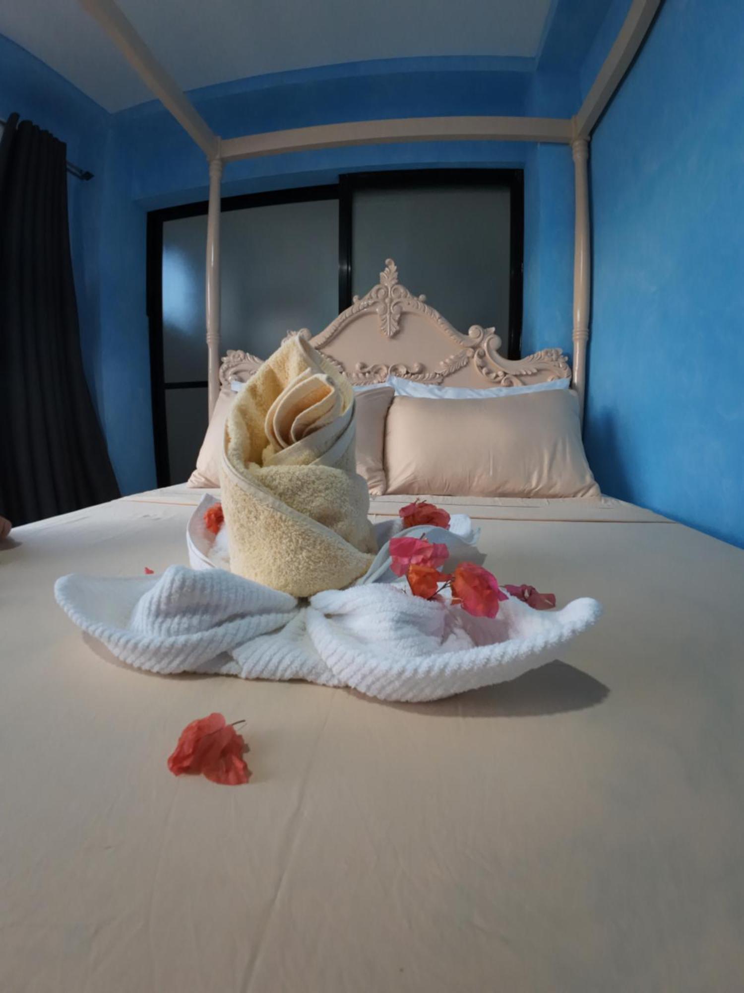 אל נידו La Salangane Beach Hotel - Downtown מראה חיצוני תמונה